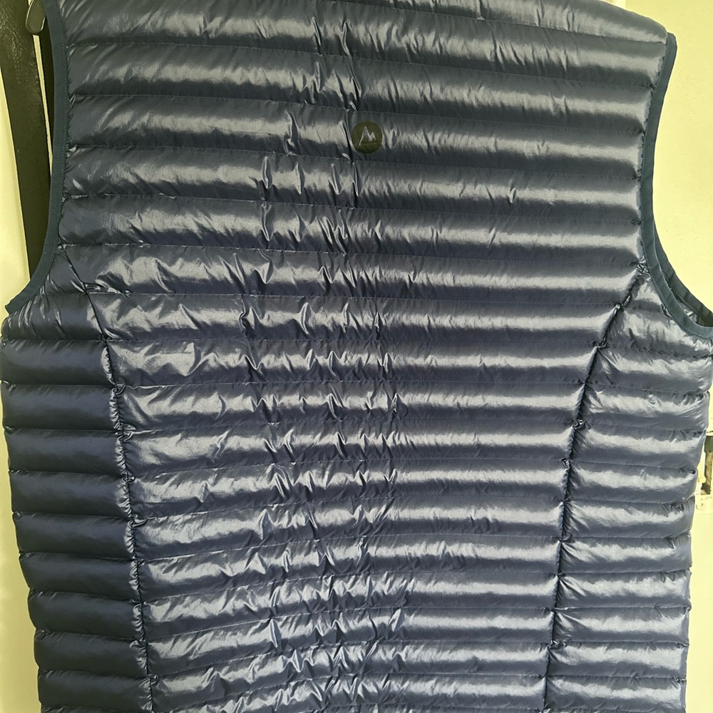 Marmot Navy Puffer Vest - Picture 6 of 6